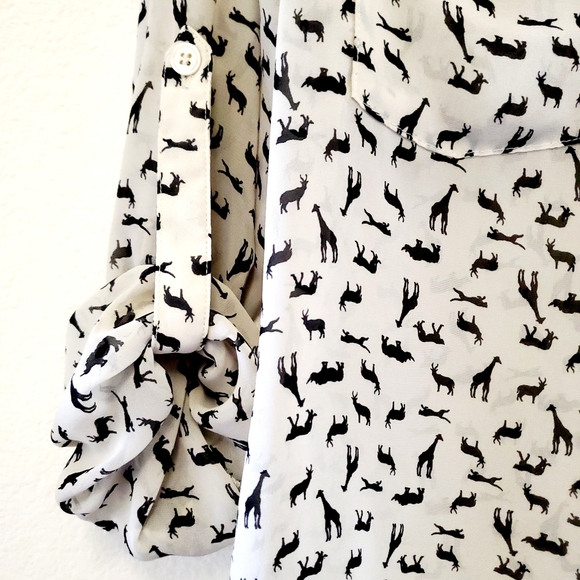 Xhileration Safari Animal Print Blouse - Picture 5 of 7